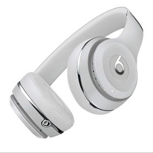Beats Solo 3 Bluetooth headphones